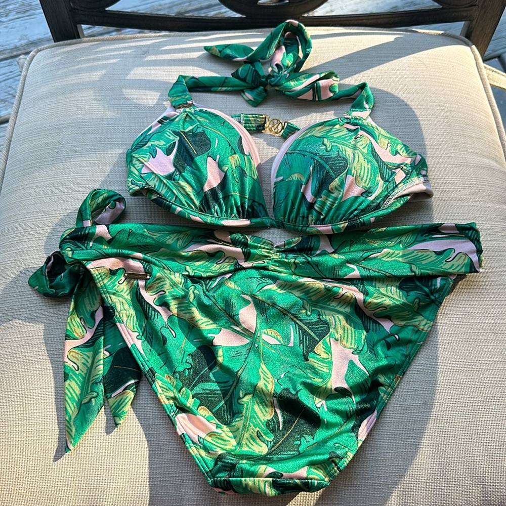 💚Victoria Secret Swim Set 💚 - Picture 13 of 16